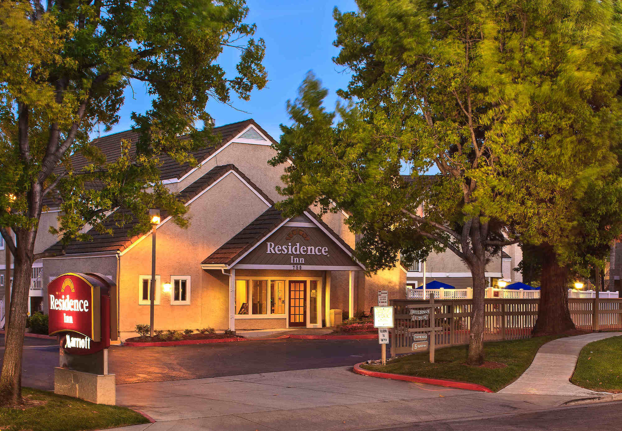 Residence Inn Sunnyvale Silicon Valley I Eksteriør billede
